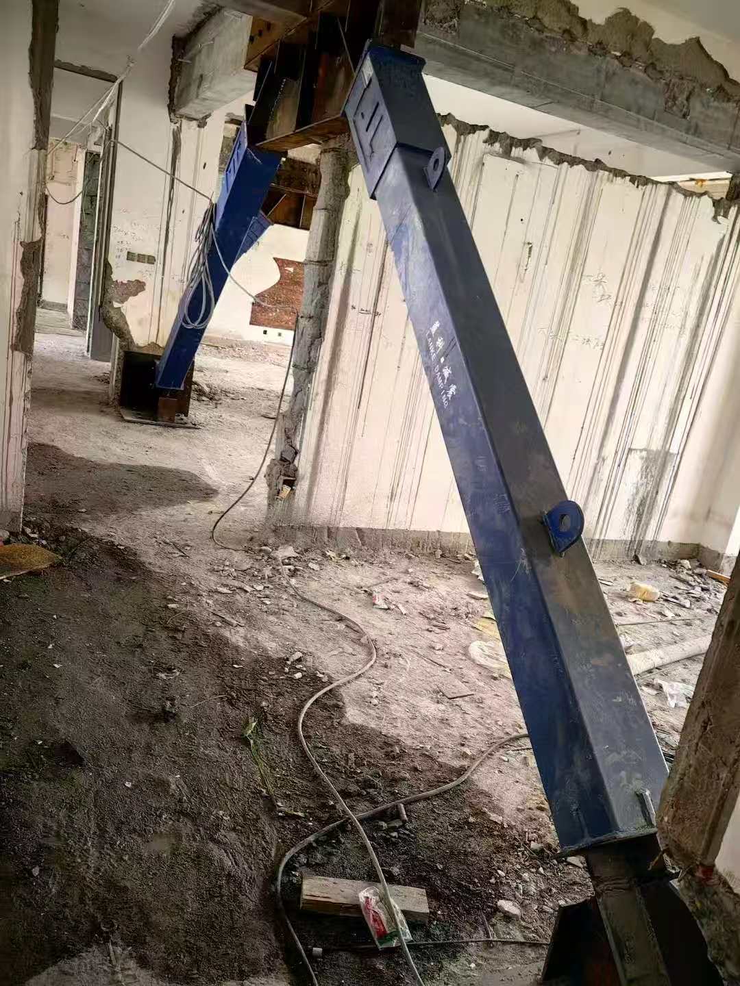 苏州柱子粘钢加固施工工艺